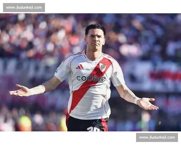 德米凯利斯神预言成真!马斯坦托诺 6320 万欧加盟皇马,17 岁天才开启伯纳乌之旅