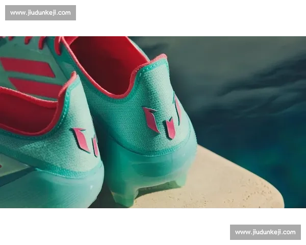 阿迪达斯 “霓虹流光” F50 战靴震撼发布，致敬传奇梅西！