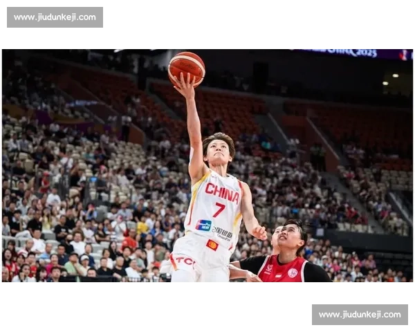 央 5 直播中国女篮海口迎战澳大利亚：张子宇内线强攻，宫鲁鸣战术大考！