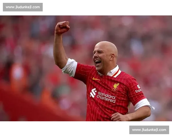 曼联 9 号位争夺战白热化！埃基蒂克成红魔利物浦切尔西三强猎物