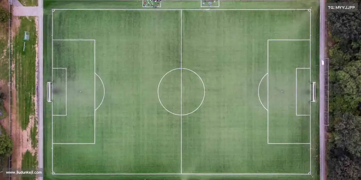 ued官网体育🏀球场争锋,用热爱点燃每一刻!